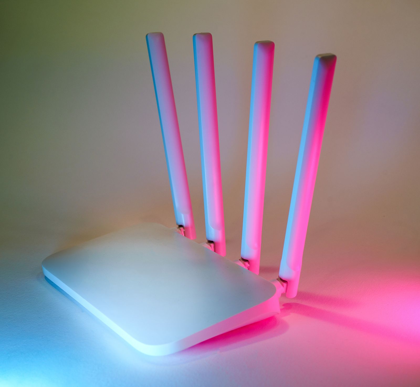 Wi-Fi router with four antennas — slow internet fixes for mobile data and Wi-Fi